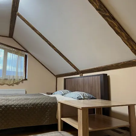 Hotel готельно-ресторанний комплекс кичера Volovets