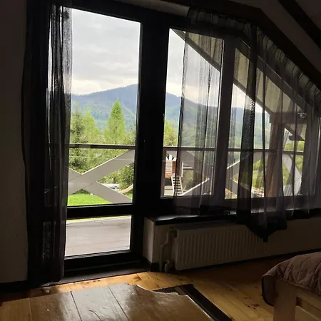 готельно-ресторанний комплекс кичера Hotel *