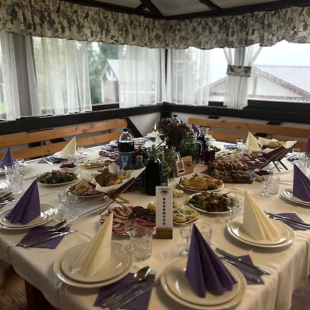 готельно-ресторанний комплекс кичера Hotel