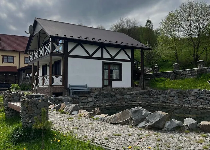 Hotel готельно-ресторанний комплекс кичера Volovets