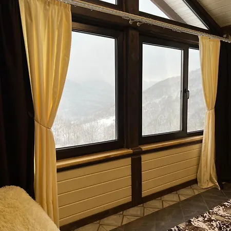 готельно-ресторанний комплекс кичера Volovets