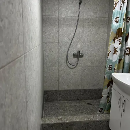 Hotel готельно-ресторанний комплекс кичера